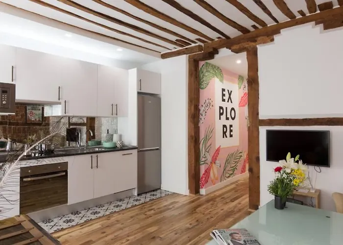 Bonito Apartamento En Tipica Corrala En El Centro De Madrid